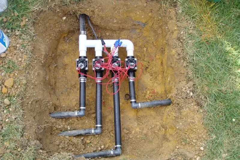 Valve manifold, open trench